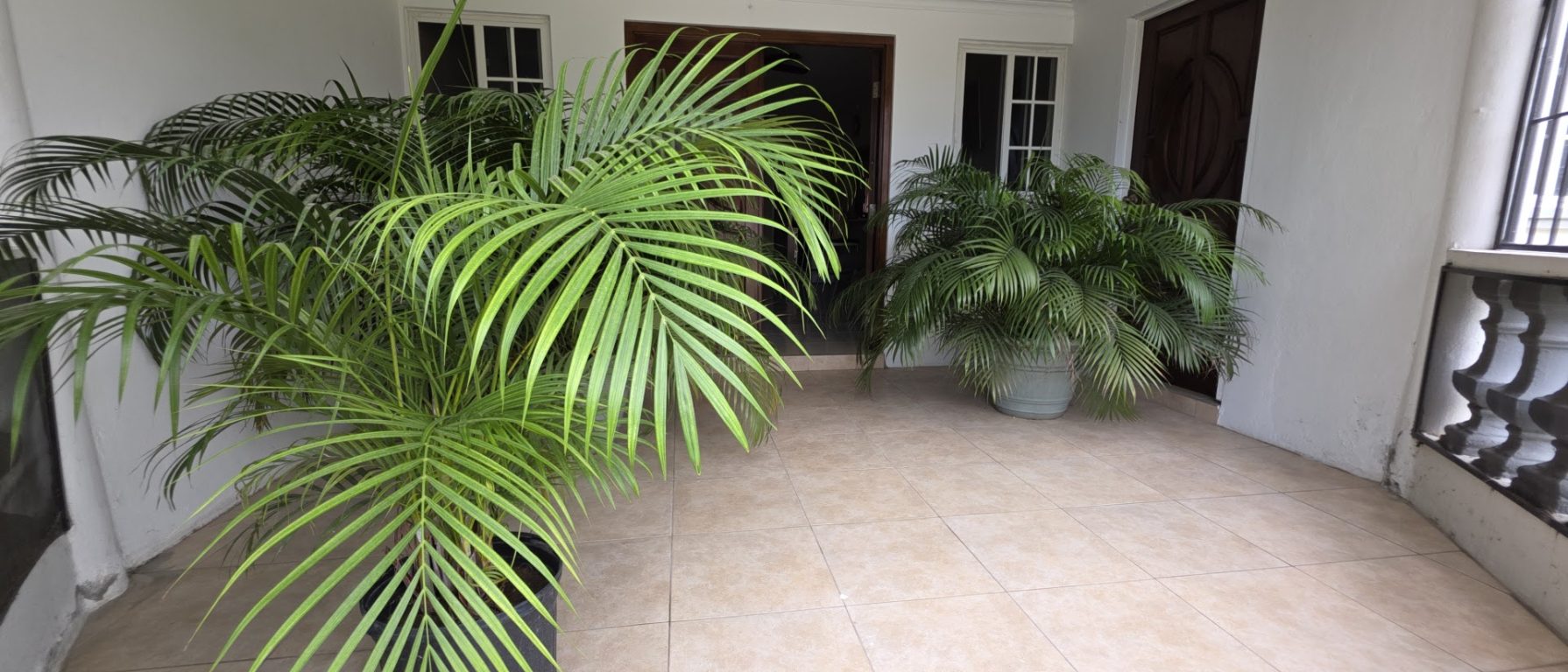 Spacious 2 Bedroom Gem!