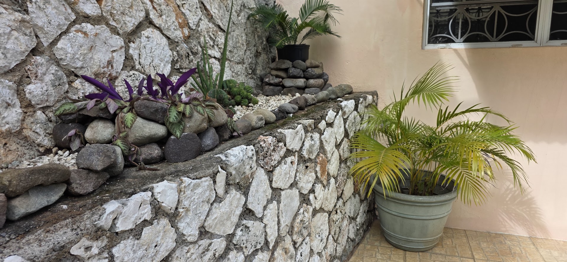 1 Bedroom with City Views Entrance-1-bedroom-apartment-smokeyvale-kingston-jamaica