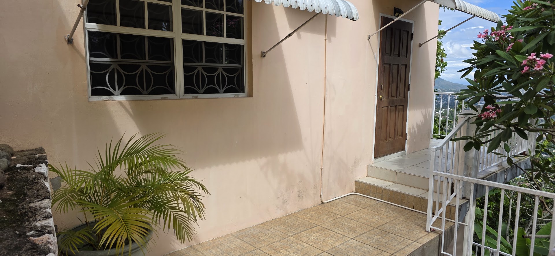 1 Bedroom with City Views Entrance-Front-1-bedroom-apartment-smokeyvale-kingston-jamaica