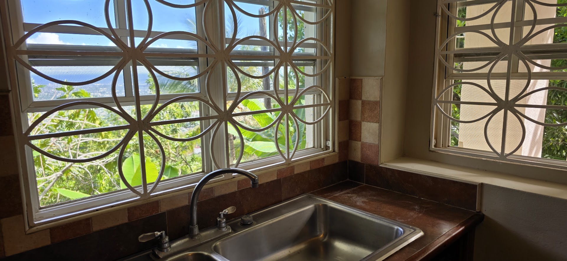 1 Bedroom with City Views Kitchen-Sink-1-bedroom-apartment-smokeyvale-kingston-jamaica